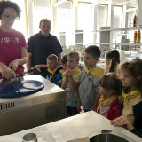 Poznajemy Świat przez doświadczenia i eksperymenty oraz wycieczka na Uniwersytet Rolniczy na Wydział Technologii Żywności